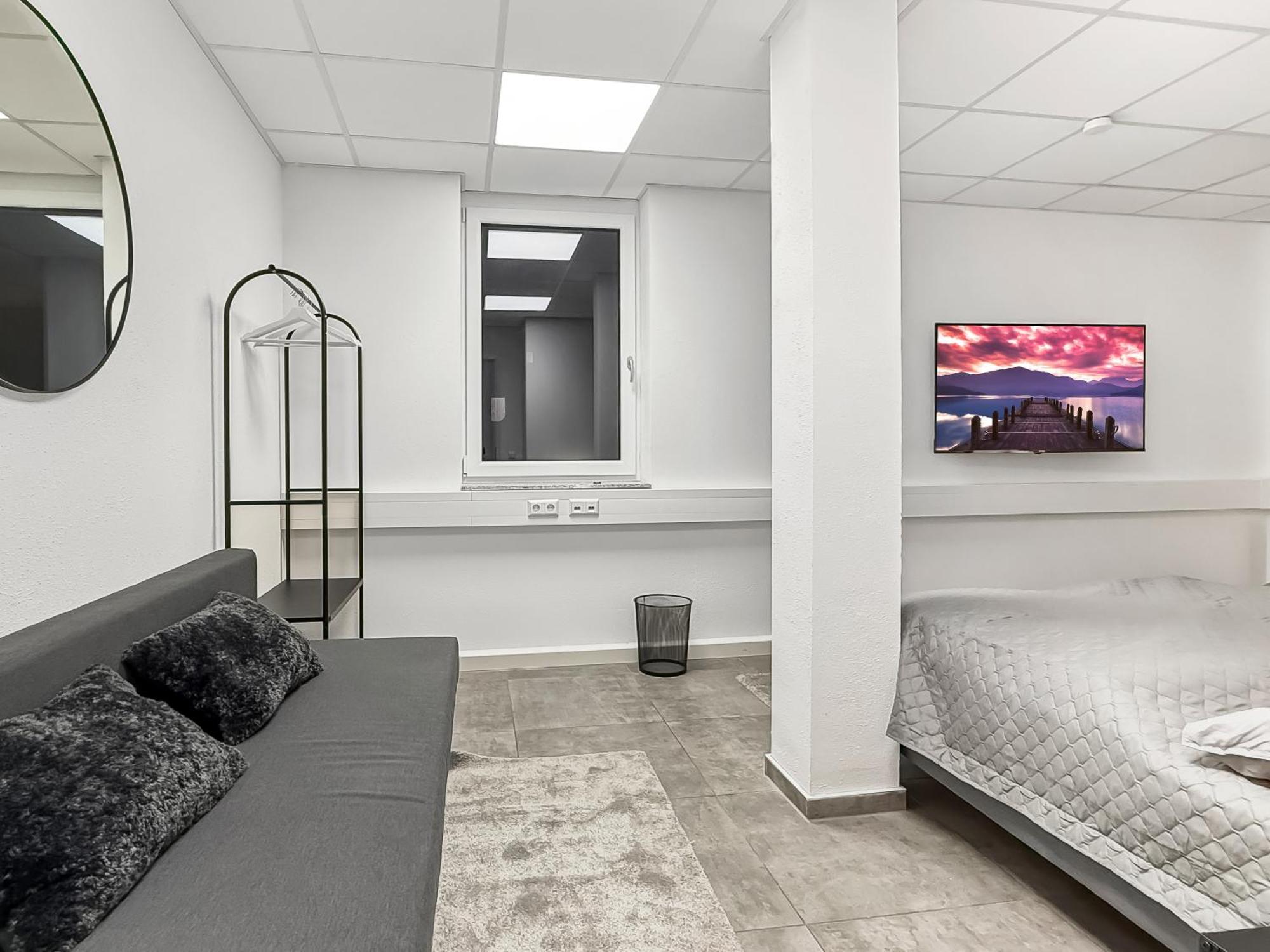Group Friendly Comfort Central Stuttgart Apartment Екстер'єр фото