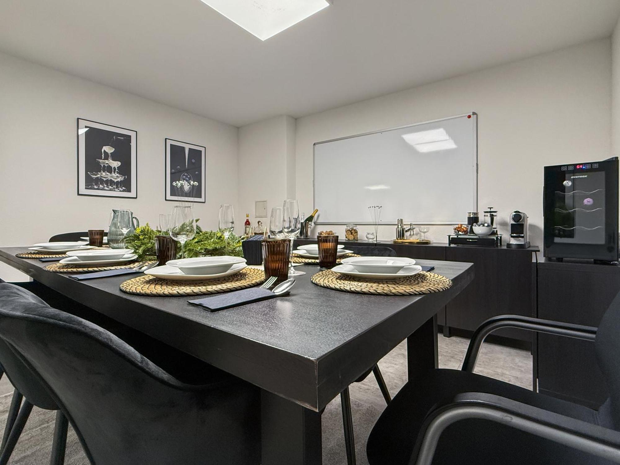 Group Friendly Comfort Central Stuttgart Apartment Екстер'єр фото
